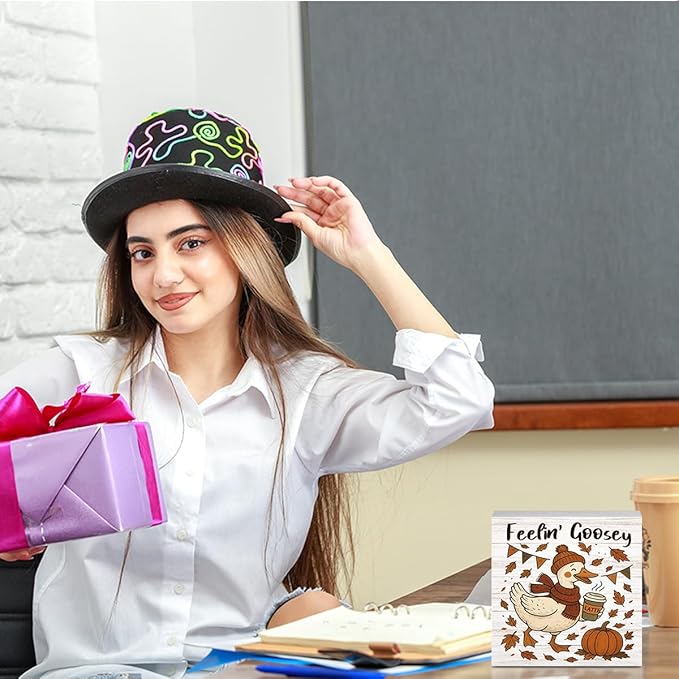 Feelin' Goosey Fall Decor for Home Office, Funny Silly Goose Fall Decorations, Autumn Thanksgiving Decorations Gifts for Goose Animals Lovers 5 x 5 inches (Tub 1713)