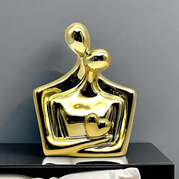 Couple Sweethearts Lover Hug Electroplate Statue Figurines Sculpture Ceramic Collectible Gifts for Office Home Decor Desk Accessories Decoration Figurine (Gold)