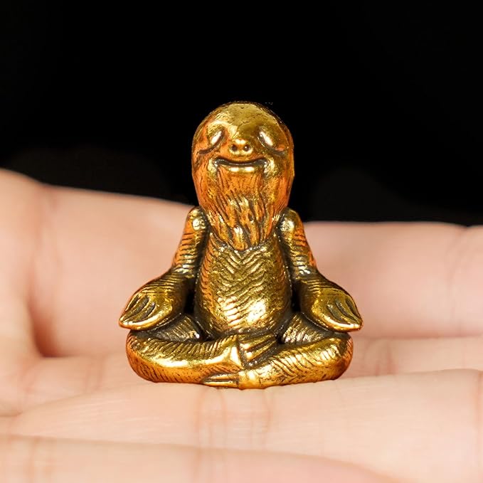 CHOVY Retro Handcrafted Meditating Sloth Statue - 100% Solid Brass Seated Sloth in Thoughtful Pose, Vintage Style Collectible Art Piece for Home & Office | Unique Gift for Nature Lovers