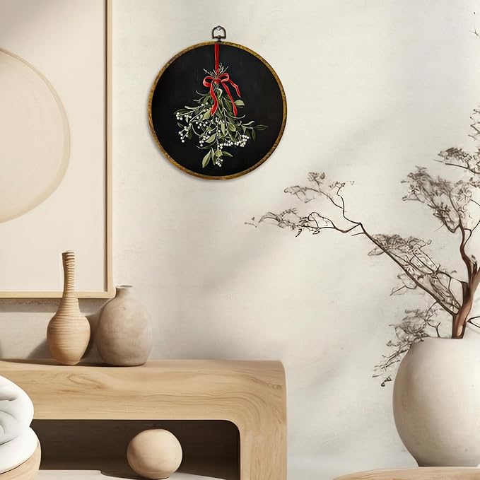 CUANFDDSF Vintage Christmas Mistletoe Round Wall Art Decor, Xmas Holiday Red Bow Mistletoe Botanical Wall Hanging Frame Decor, Elegant Christmas Canvas Prints Decorations for Home Bedroom, 10x10 Inch