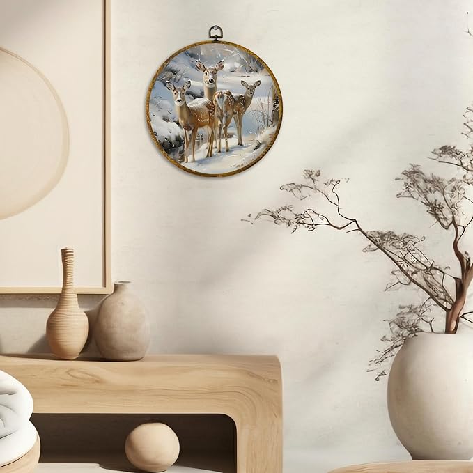 CUANFDDSF Vintage Winter Deer Round Wall Art Decor, Rustic Christmas Winter Deer Wall Hanging Frame Decor, Antique Retro Farmhouse Canvas Prints Decorations for Home Bedroom Living Room, 10x10 Inch