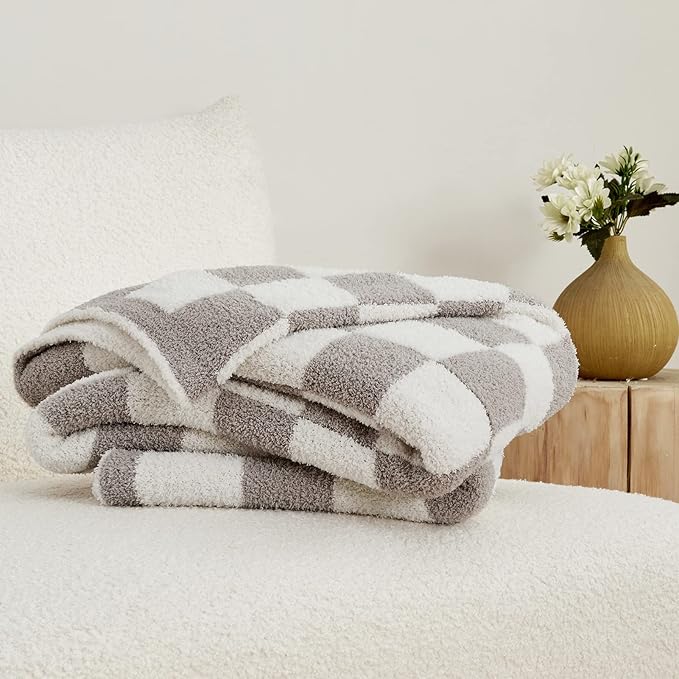 CozeCube Checkered Blanket, Ultra Soft Cozy Grey and White Throw Blanket, Warm Cozy Knit Fuzzy Plush Checkerboard Throw for Couch Bed Sofa, 50"x60"