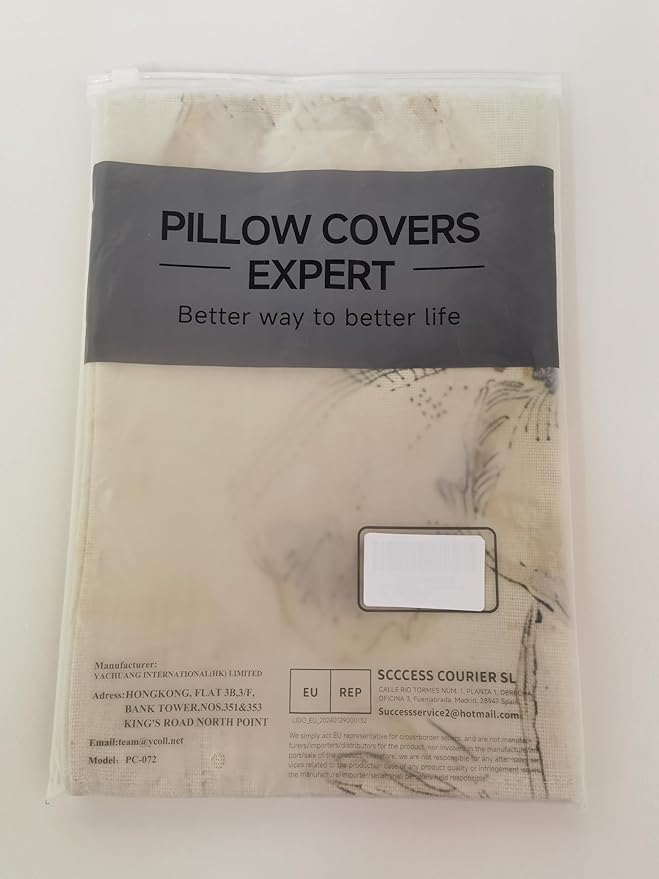 YCOLL Christmas Pillow Covers 18x18, Boho Throw Pillow Covers Set of 2, Red and Cream Striped Linen Decorative Pillows Cushion Covers for Couch Bedroom Christmas Decorations