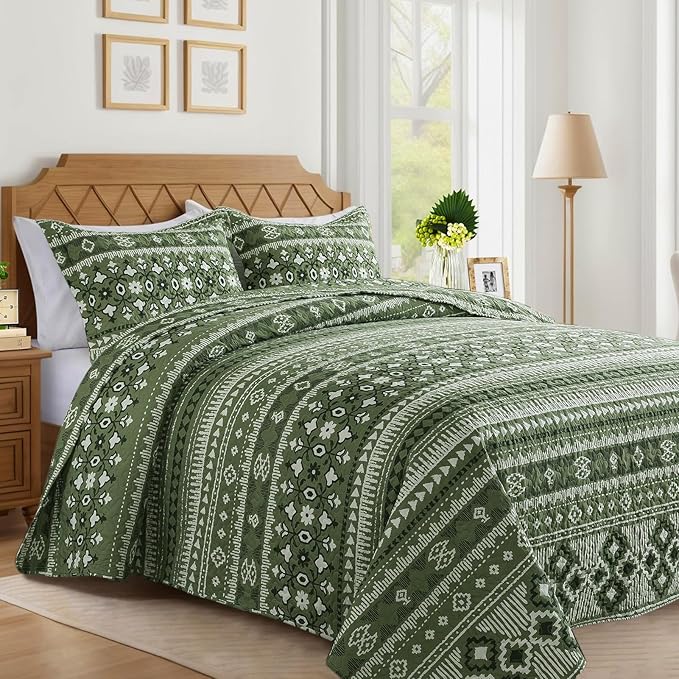 VAPUTAR Boho Quilts King Size, Stripe Reversible King Quilt Set, Lightweight All-Season Coverlet & Boho Bedspread- 3 Piece/Green