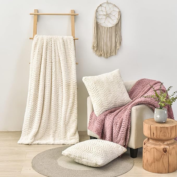 YUSOKI Luxury Faux Fur Throw Blanket(Without Pillows) 2 Layers,3lb,All Ages,Home Decoration, (Ivory,50" x 63")