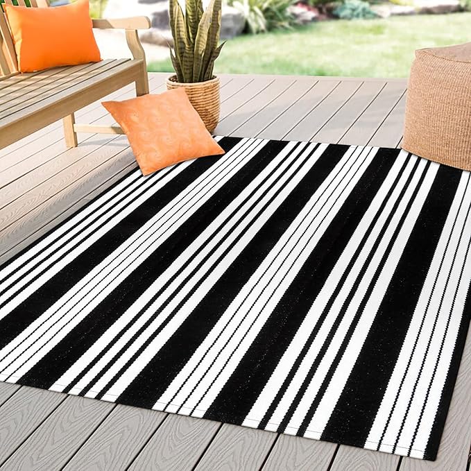 OJIA Black and White Outdoor Rug 4x6 ft Cotton Woven Patio Rug Machine Washable Front Door Mat Indoor/Outdoor Area Rugs Floor Mat for Farmhouse/Front Porch/Lawn/Living Room