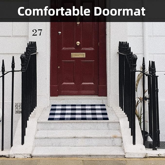 SEEKSEE Cotton Buffalo Plaid Rug 27.5"x43" Navy Blue and White Checked Rug Washable Doormats Indoor Outdoor Rugs for Layered Front Door Mats, Porch, Kitchen, Farmhouse, Entryway