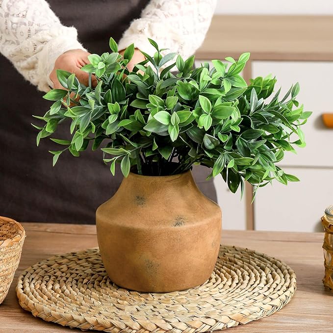 Mitt&Ditt Ceramic Flower Vase, 5.3 inch Pottery Farmhouse Rustic Vase, Handcrafted Weathered Vases, Small Flower Terracotta Vases for Home Decor, Living Room, Table, Shelf, Mantel