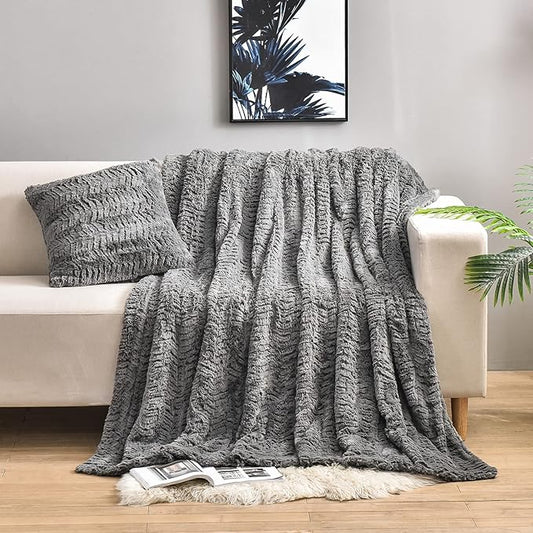 YUSOKI Luxury Faux Fur Throw Blanket(Without Pillows) 2 Layers,3lb,All Ages,Home Decoration, (Grey,50" x 63")