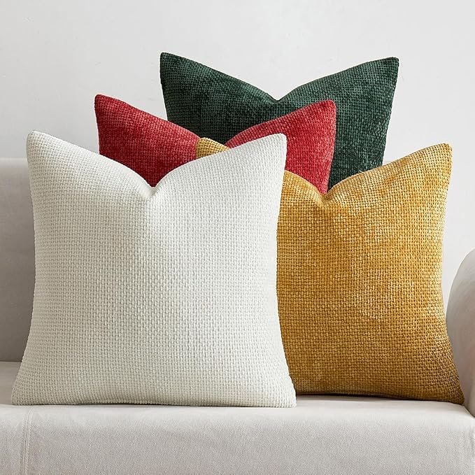 MIULEE Christmas Pack of 4 Couch Throw Pillow Covers 16x16 Inch Christmas Red/Green Soft Decorative Chenille Pillow Covers Farmhouse Accent Cushion Covers for Boho Home Decor Sofa Bedroom Living Room