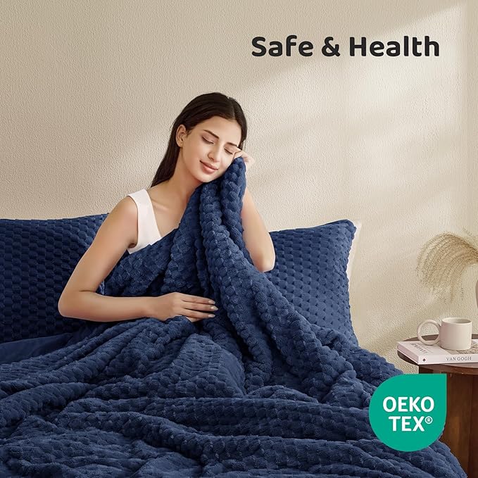 Petrichor Fluffy Twin Comforter Set - Ultra-Soft Navy Flannel Thick Comforter for Queen Bed, Luxury Warm Bedding Set for Winter & Fall, Cozy Fuzzy Bed Set 2 Pieces (1 Comforter & 1 Pillowcase)