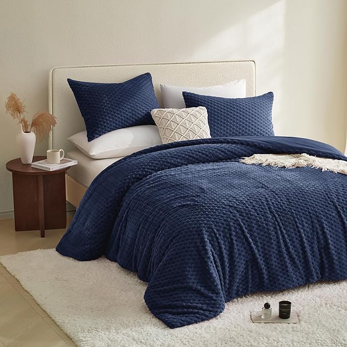 Petrichor Fluffy Twin Comforter Set - Ultra-Soft Navy Flannel Thick Comforter for Queen Bed, Luxury Warm Bedding Set for Winter & Fall, Cozy Fuzzy Bed Set 2 Pieces (1 Comforter & 1 Pillowcase)