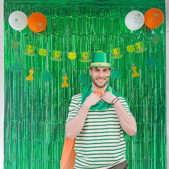 Melsan St Patricks Day Decorations, Tinsel Foil Fringe Curtains for St Patricks Day Decorations, Green Tinsel Fringe Curtain for Christmas, Birthday Jungle Theme Party Decor, Pack of 2