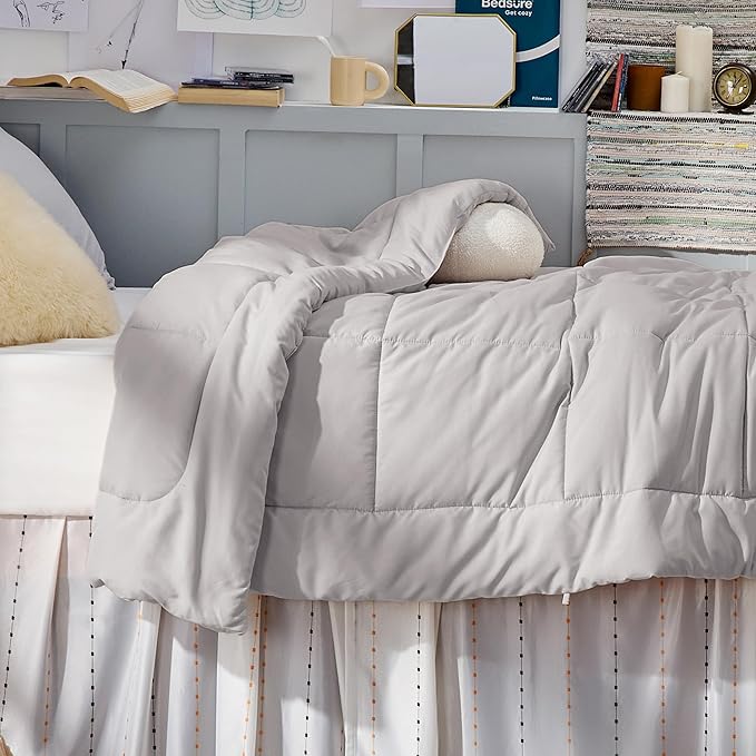 Bedsure Comforter Duvet Insert - Quilted Comforters Twin XL Size, All Season Duvet, GentleSoft Down Alternative Bedding, with 8 Tabs, Gifts for Women/Men, Light Grey, Twin XL 92 x 68 Inches