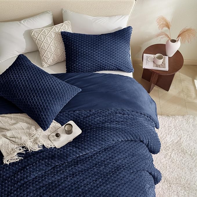 Petrichor Fluffy Twin Comforter Set - Ultra-Soft Navy Flannel Thick Comforter for Queen Bed, Luxury Warm Bedding Set for Winter & Fall, Cozy Fuzzy Bed Set 2 Pieces (1 Comforter & 1 Pillowcase)