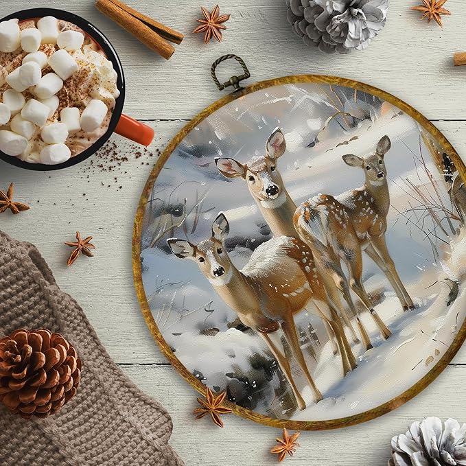 CUANFDDSF Vintage Winter Deer Round Wall Art Decor, Rustic Christmas Winter Deer Wall Hanging Frame Decor, Antique Retro Farmhouse Canvas Prints Decorations for Home Bedroom Living Room, 10x10 Inch