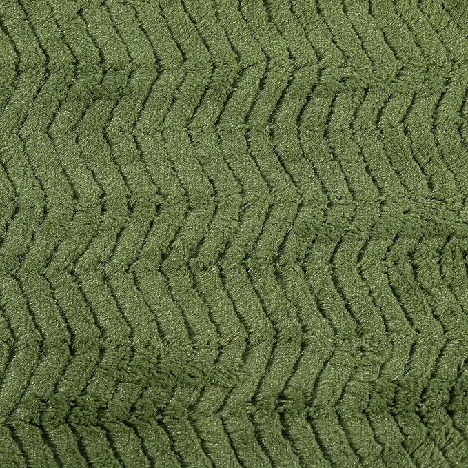 YUSOKI Luxury Faux Fur Blanket for Queen Size Bed 2 Layers,7.3lb,All Ages,Home Decoration Without Pillows (Olive Green,90"x90")