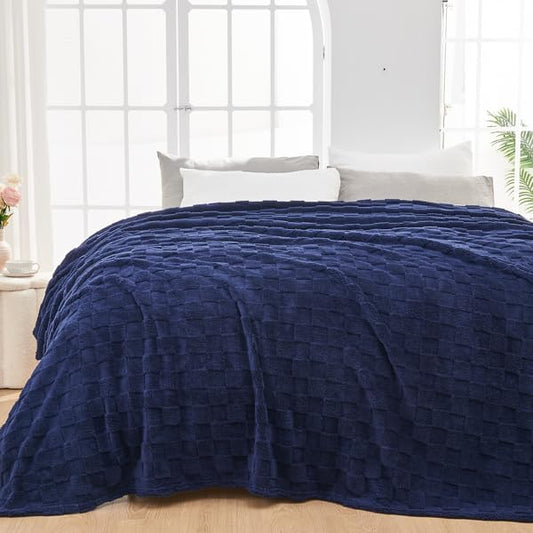 NEWCOSPLAY Super Soft Queen Blanket Dark Navy Premium Silky Flannel Fleece 3D Checkered Lightweight Bed Blanket All Season Use (Dark Navy Checkered, Queen(90"x90"))