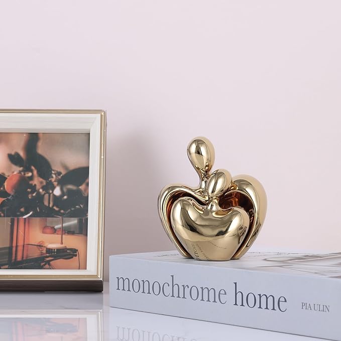 DOVDOV Gold mini Ceramic Couple Sculpture, Romantic Love Decorative Statue, Couple, Gold Home Decor Accents, Suitable for Dresser, Bookshelf, Office, Coffee Table Desktop Decoration.