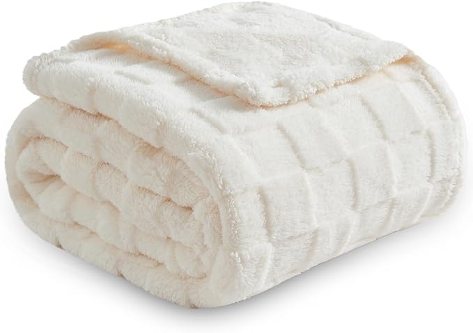 NEWCOSPLAY Super Soft King Blanket Ivory Premium Silky Flannel Fleece 3D Checkered Lightweight Bed Blanket All Season Use (Ivory Checkered, King(90"x110"))