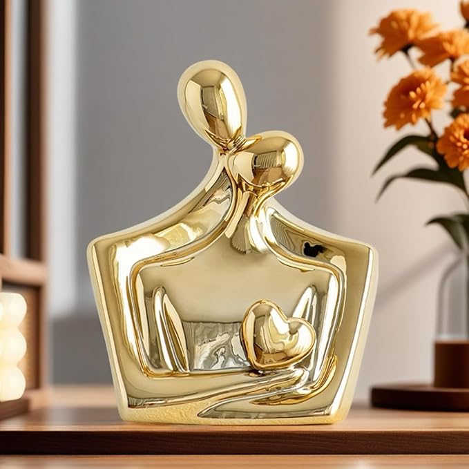 Couple Sweethearts Lover Hug Electroplate Statue Figurines Sculpture Ceramic Collectible Gifts for Office Home Decor Desk Accessories Decoration Figurine (Gold)