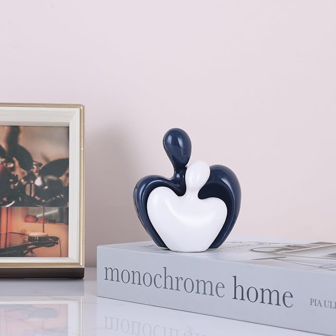 Blue and White Mini Ceramic Couple Sculpture, Romantic Love Decorative Statue, Couple, Blue Home Decor, Suitable for Dresser, Bookshelf, Office, Coffee Table Desktop Decoration.