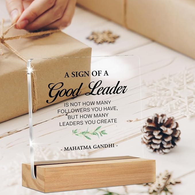 Best Leader Gifts - Thank You Gift for Boss Mentor - Clear Desk Sign Decor Office Desk Decor (4 x 4 Inches)