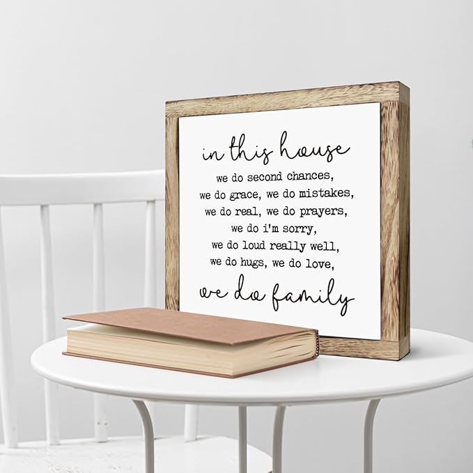 Farmhouse Home Decor, In This House We Do Family Sign,Farmhouse Family Rules Box Plaque, Inspirational Wall Art for Living Room or Front Porch, Warm Home Decoration and Housewarming Gift