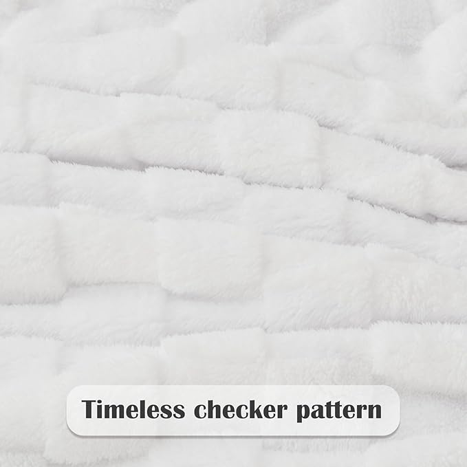 NEWCOSPLAY Super Soft Twin Blanket White Premium Silky Flannel Fleece 3D Checkered Lightweight Bed Blanket All Season Use (White Checkered, Twin(60"x80"))