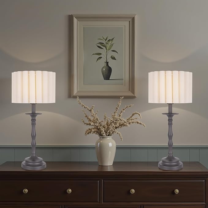 Vintage Brown Scalloped Table Lamp, Rustic/Farmhouse Pleated Lamp, Scalloped Lampshade and Bamboo Lamp Post, for Living Room Bedside Side Table