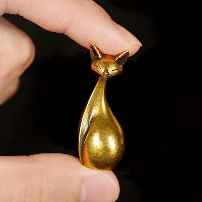 CHOVY Retro Handcrafted Elegant Cat Statue - 100% Solid Brass Desk Sleek Peek-a-Boo Feline in Regal Pose | Vintage Style Collectible Art Piece for Home, Unique Gift for Cat Lovers & Art Collectors