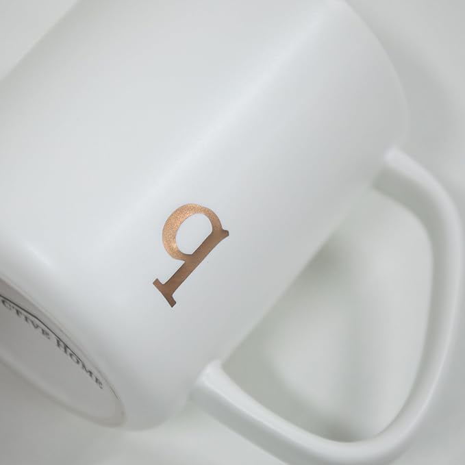 COLLECTIVE HOME - Ergonomic Handle Ceramic Mug, 15 oz Personalized Coffee Cup with Golden Initial, Microwave & Dishwasher Safe, Elegant Monogram Tea Mug in Gift Box for Home & Office (White-q)