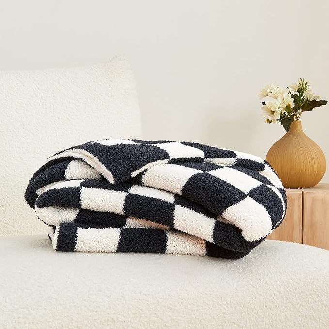CozeCube Checkered Blanket, Ultra Soft Cozy Black and White Throw Blanket, Warm Cozy Knit Fuzzy Plush Checkerboard Throw for Couch Bed Sofa, 60"x80"