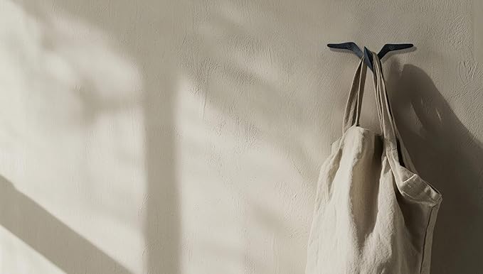 Ambipolar Iron Cast Decorative Gull Bird Wall Mounted Coat Hooks, Black, Set of 3