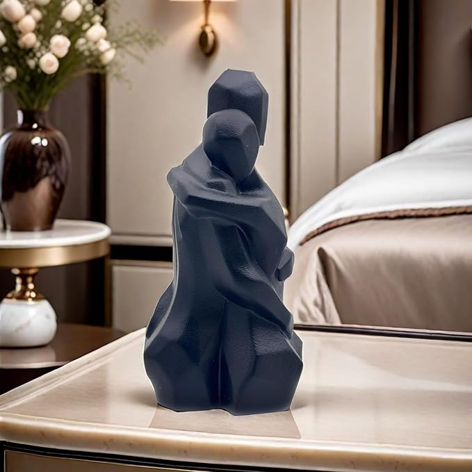 9.7 Inch Couple Sweethearts Lover Hug Ceramic Statue Figurine Sculpture Collectible Gifts for Office Home Decor Desk Accessories Decoration Figurines Black