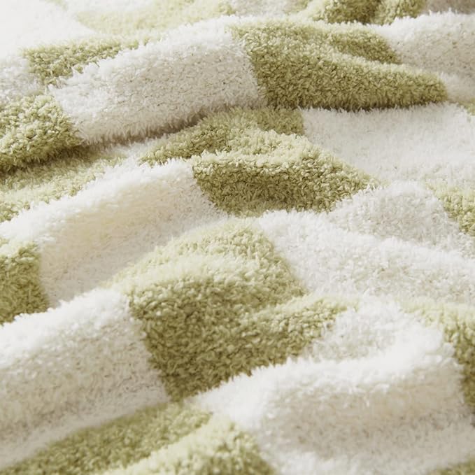 CozeCube Checkered Blanket, Ultra Soft Cozy Sage Green and White Throw Blanket, Warm Cozy Knit Fuzzy Plush Checkerboard Throw for Couch Bed Sofa, 60"x80"