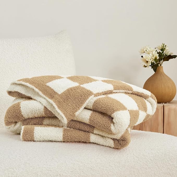 CozeCube Checkered Blanket, Ultra Soft Cozy Khaki Tan and White Throw Blanket, Warm Cozy Knit Fuzzy Plush Checkerboard Throw for Couch Bed Sofa, 60"x80"
