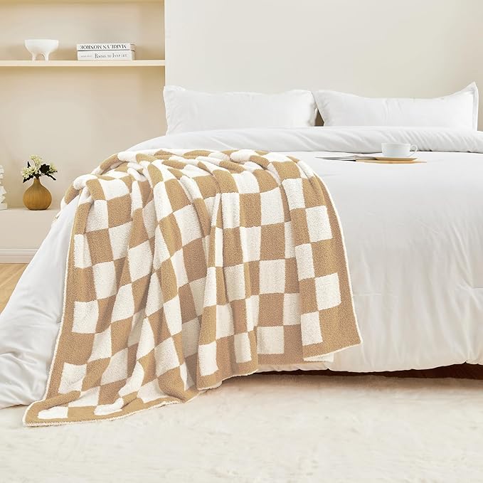 CozeCube Checkered Blanket, Ultra Soft Cozy Khaki Tan and White Throw Blanket, Warm Cozy Knit Fuzzy Plush Checkerboard Throw for Couch Bed Sofa, 60"x80"