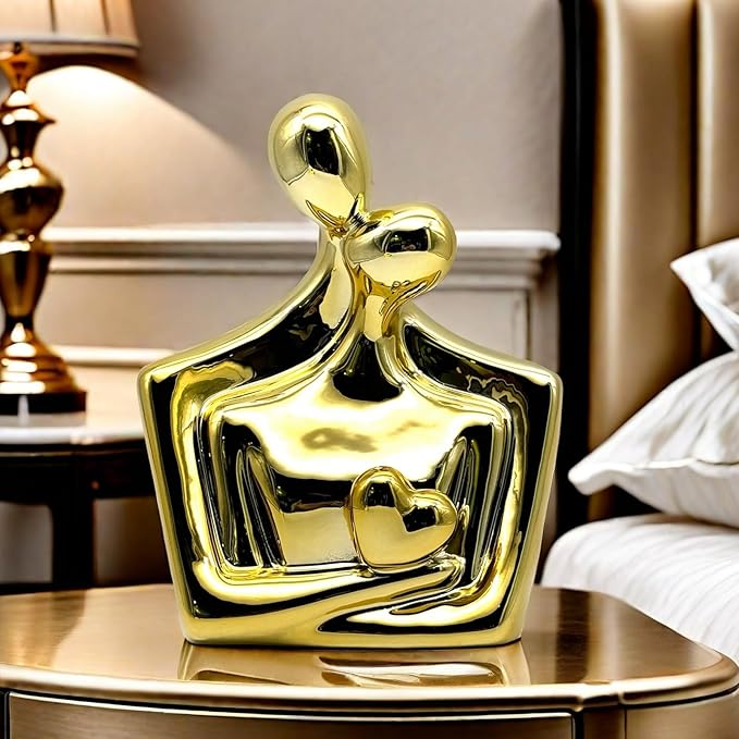 Couple Sweethearts Lover Hug Electroplate Statue Figurines Sculpture Ceramic Collectible Gifts for Office Home Decor Desk Accessories Decoration Figurine (Gold)