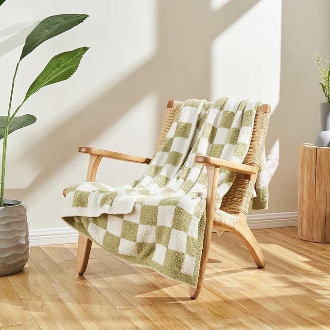 CozeCube Checkered Blanket, Ultra Soft Cozy Sage Green and White Throw Blanket, Warm Cozy Knit Fuzzy Plush Checkerboard Throw for Couch Bed Sofa, 50"x60"