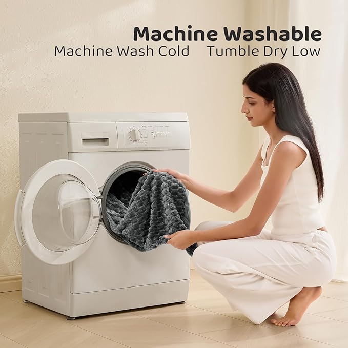 Petrichor Fluffy King Comforter Set - Ultra-Soft Gray Flannel Thick Comforter for King Bed, Luxury Warm Bedding Set for Winter & Fall, Cozy Fuzzy Bed Set 3 Pieces (1 Comforter & 2 Pillowcases)