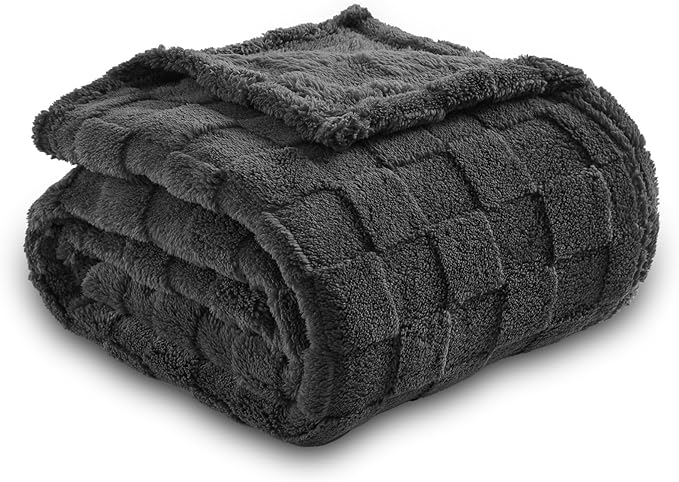 NEWCOSPLAY Super Soft Throw Blanket Dark Grey Premium Silky Flannel Fleece 3D Checkered Lightweight Bed Blanket All Season Use (Dark Grey Checkered, Throw(50"x70"))