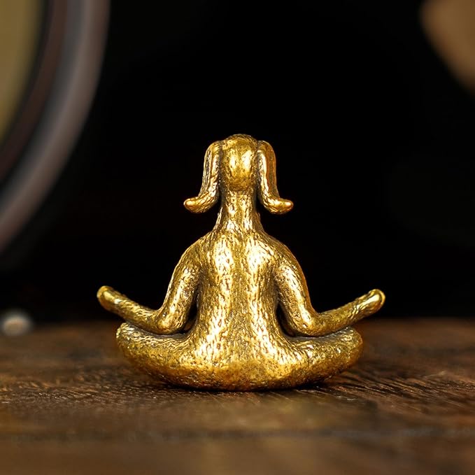 CHOVY Retro Meditating Dog Sculpture-Seated in Zen Pose Handcrafted 100% Solid Brass-Unique Home Decor Desk Ornament Collectible Art Piece Office Desk Accessory Scene Accent Artistic Decoration