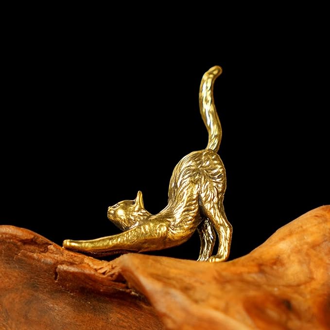 CHOVY Retro Seductive Cat Sculpture-Elegant Stretched Pose 100% Solid Brass Handcrafted - Ideal Home Decor Desk Ornament Collectible Art Piece Office Accent Artistic Scene Decoration