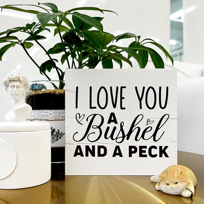 Rustic Wood Sign, I Love You A Bushel and A Peck, 5.7*5.7IN Wooden Box Sign, Tabletop Decor, Family/Loved Ones Gift