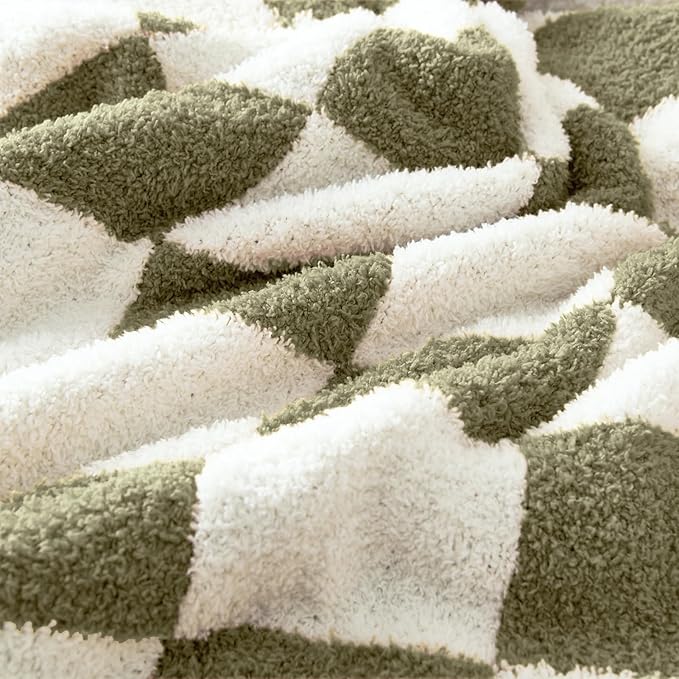 CozeCube Checkered Blanket, Ultra Soft Cozy Olive Green and White Throw Blanket, Warm Cozy Knit Fuzzy Plush Checkerboard Throw for Couch Bed Sofa, 50"x60"