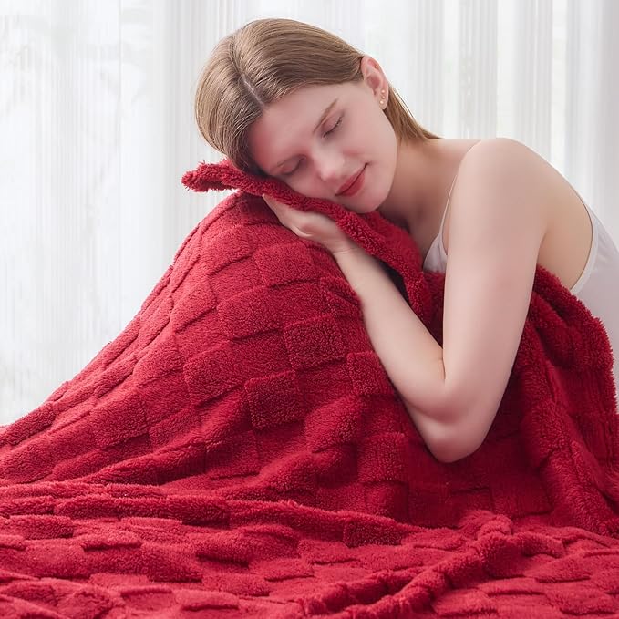 NEWCOSPLAY Super Soft Throw Blanket Red Premium Silky Flannel Fleece 3D Checkered Lightweight Bed Blanket All Season Use (Red Checkered, Throw(50"x70"))