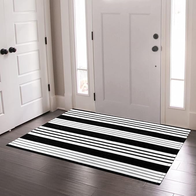 OJIA Black & White Outdoor Rug 3x5 Cotton Hand-Woven Fall Striped Porch Rugs Machine Washable Entry Rug Indoor Outdoor Area Rug Front Door Rug Floor Mat for Farmhouse/Living Room/Home Entrance