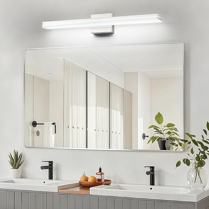 SineRise 32-Inch LED Modern Bathroom Vanity Light Bar, Chrome Modern Acrylic Bathroom Wall Lighting Fixtures Over Mirror (Cool White 6000K)