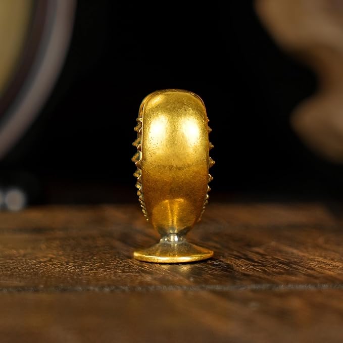 CHOVY Heart-Blossoming Love Token Retro Solid 100% Brass Handcrafted Large Heart Encrusted with Roses Perfect for Couples Celebrations Anniversaries Home Decor Desk Ornaments Collectible